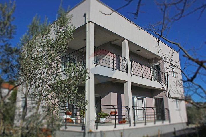 Dom na sprzedaż 220 m² – Pula