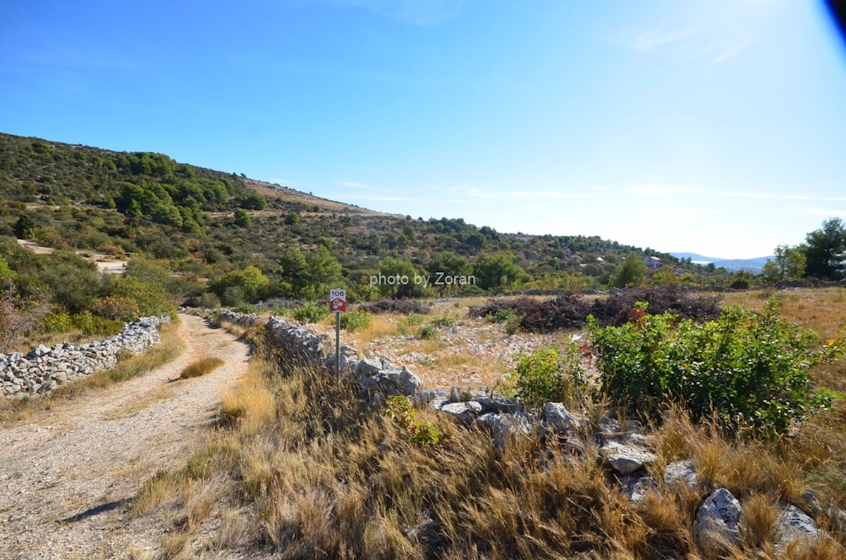 Terrain À vendre - ŠIBENSKO-KNINSKA  ROGOZNICA 