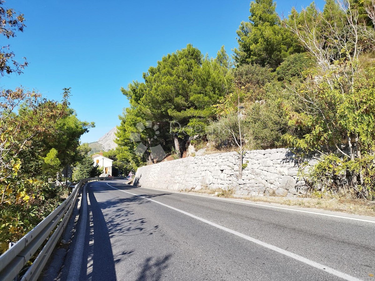 Działka Na sprzedaż - SPLITSKO-DALMATINSKA  OMIŠ 