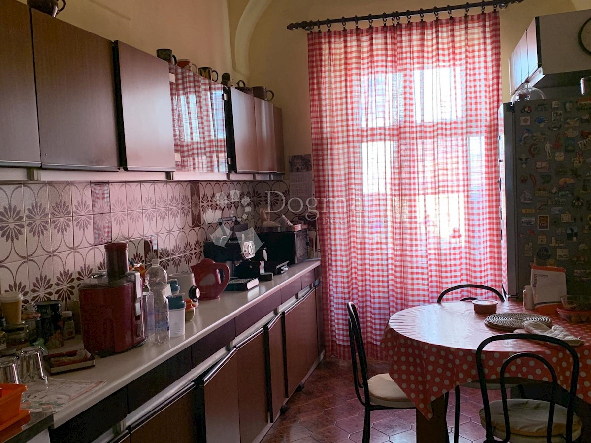 Kuća Na prodaju - GRAD ZAGREB  ZAGREB 