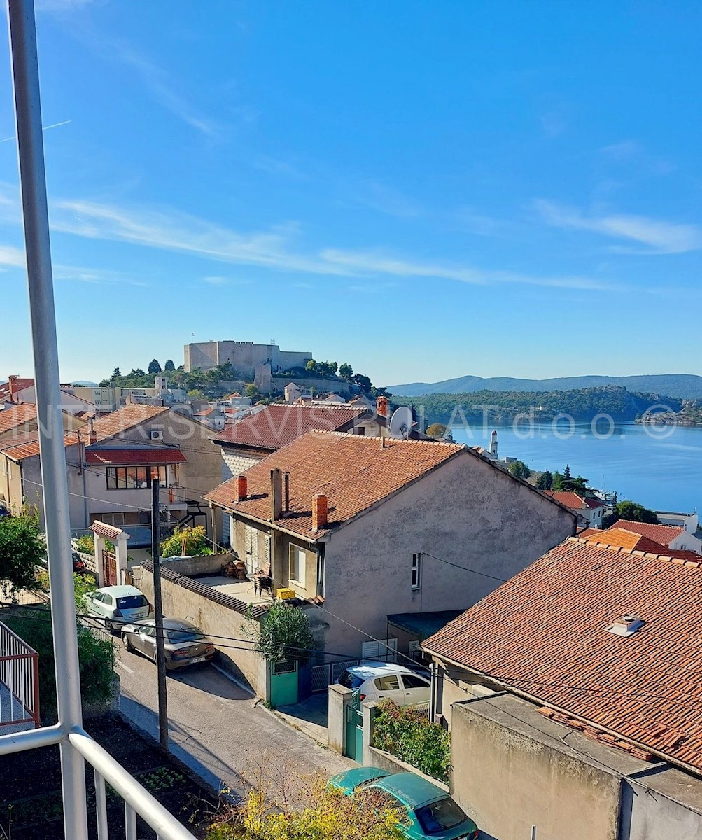 Kuća Na prodaju - ŠIBENSKO-KNINSKA  ŠIBENIK 