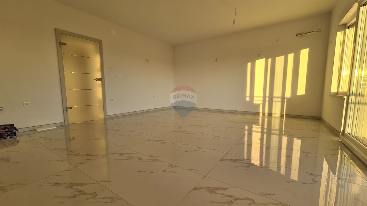 Flat For sale - PRIMORSKO-GORANSKA  VIŠKOVO 