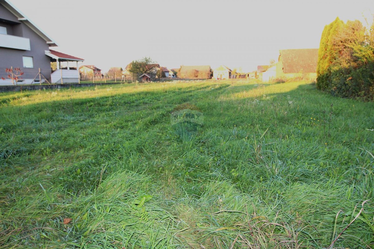 Terreno In vendita - ZAGREBAČKA  VELIKA GORICA 