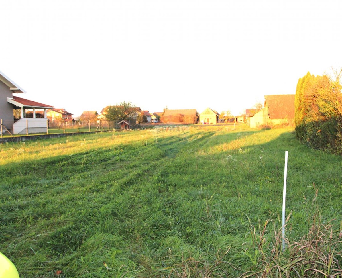 Terreno In vendita - ZAGREBAČKA  VELIKA GORICA 