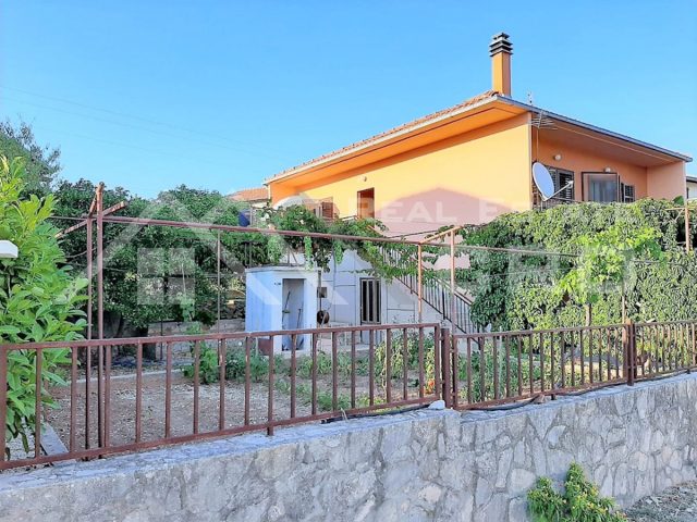 Dům na prodej 193 m² – Rogoznica