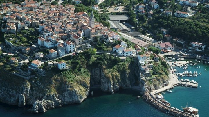Terreno in vendita 2100 m² – Vrbnik