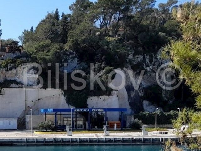 Commerciale in vendita 320 m² – Selca