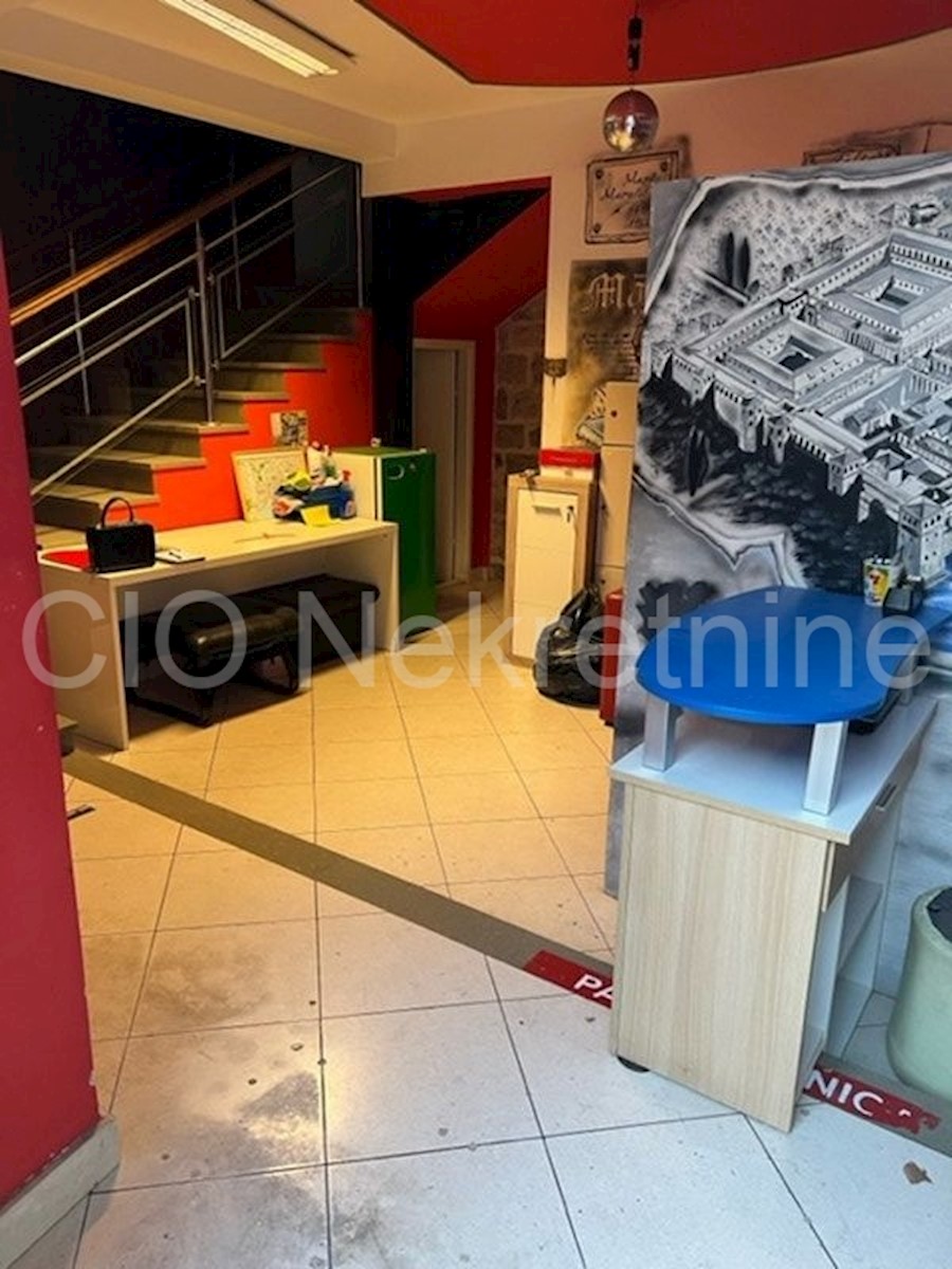 Lokal użytkowy Do wynajęcia - SPLITSKO-DALMATINSKA  Split