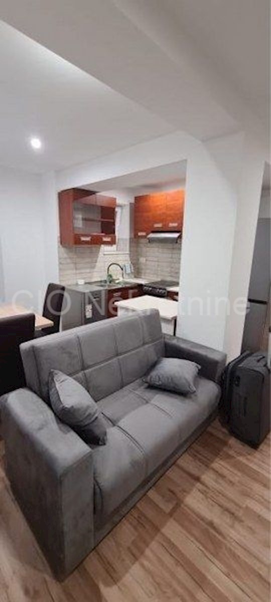 Flat For rent - SPLITSKO-DALMATINSKA  SPLIT 