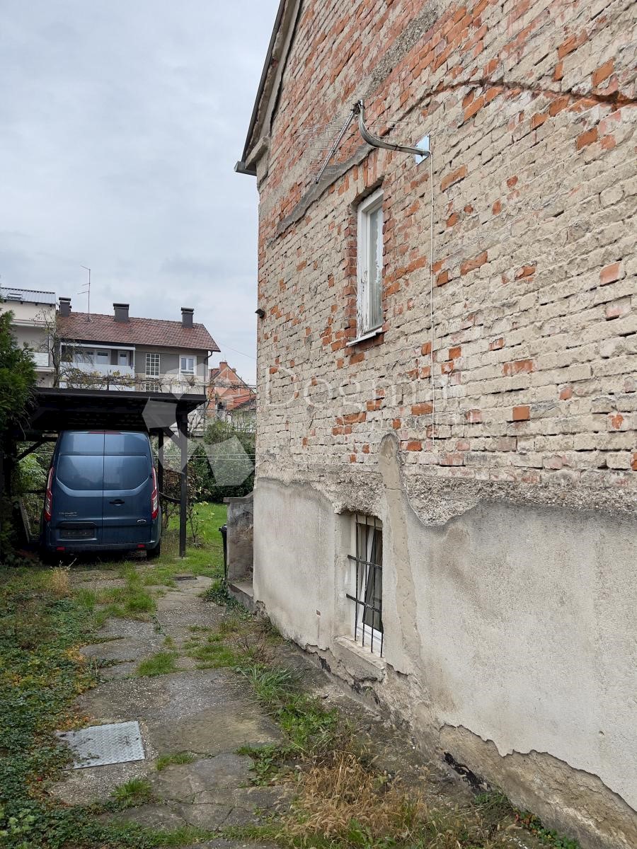 Kuća Na prodaju - GRAD ZAGREB  ZAGREB 