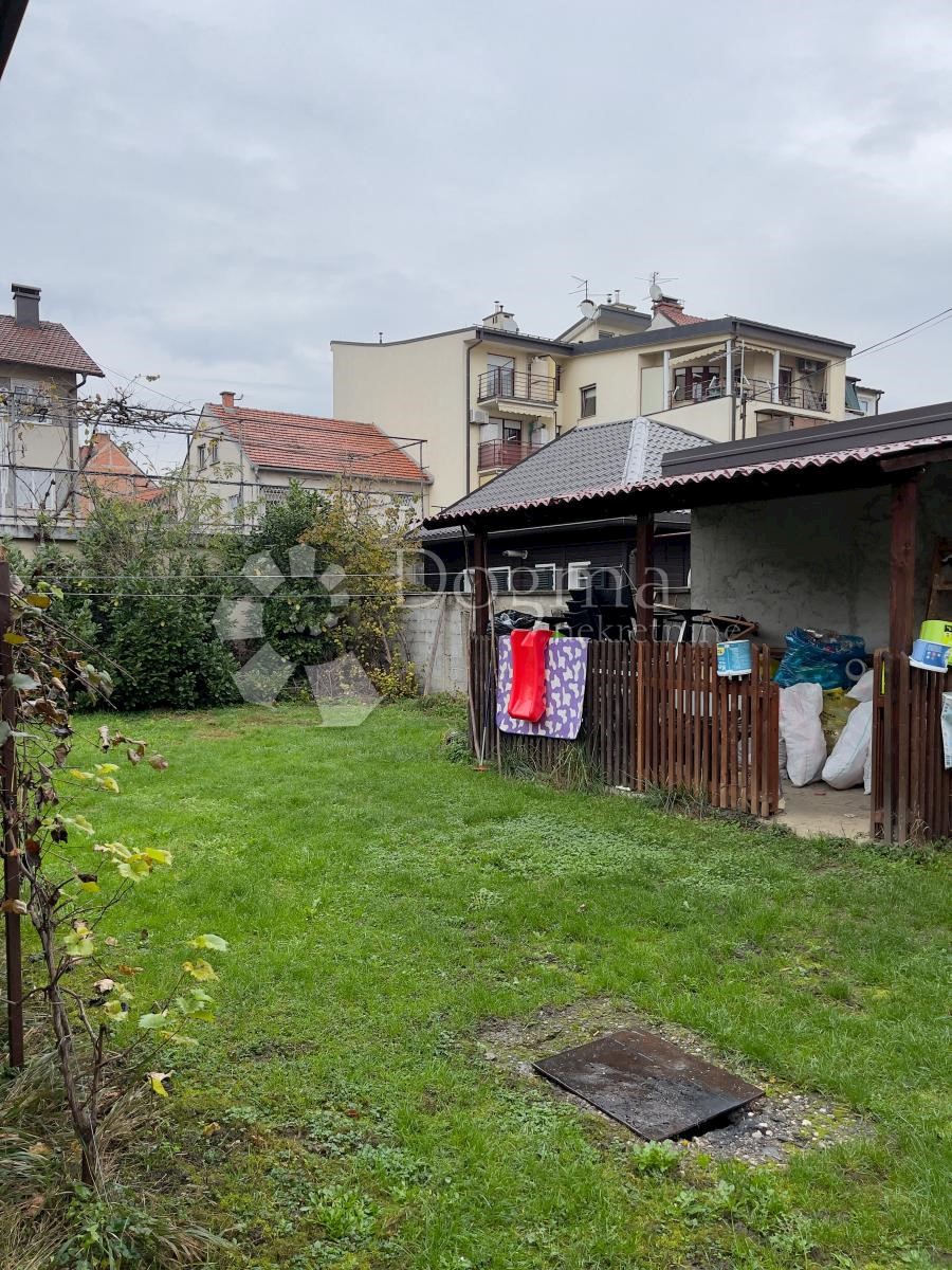Kuća Na prodaju - GRAD ZAGREB  ZAGREB 