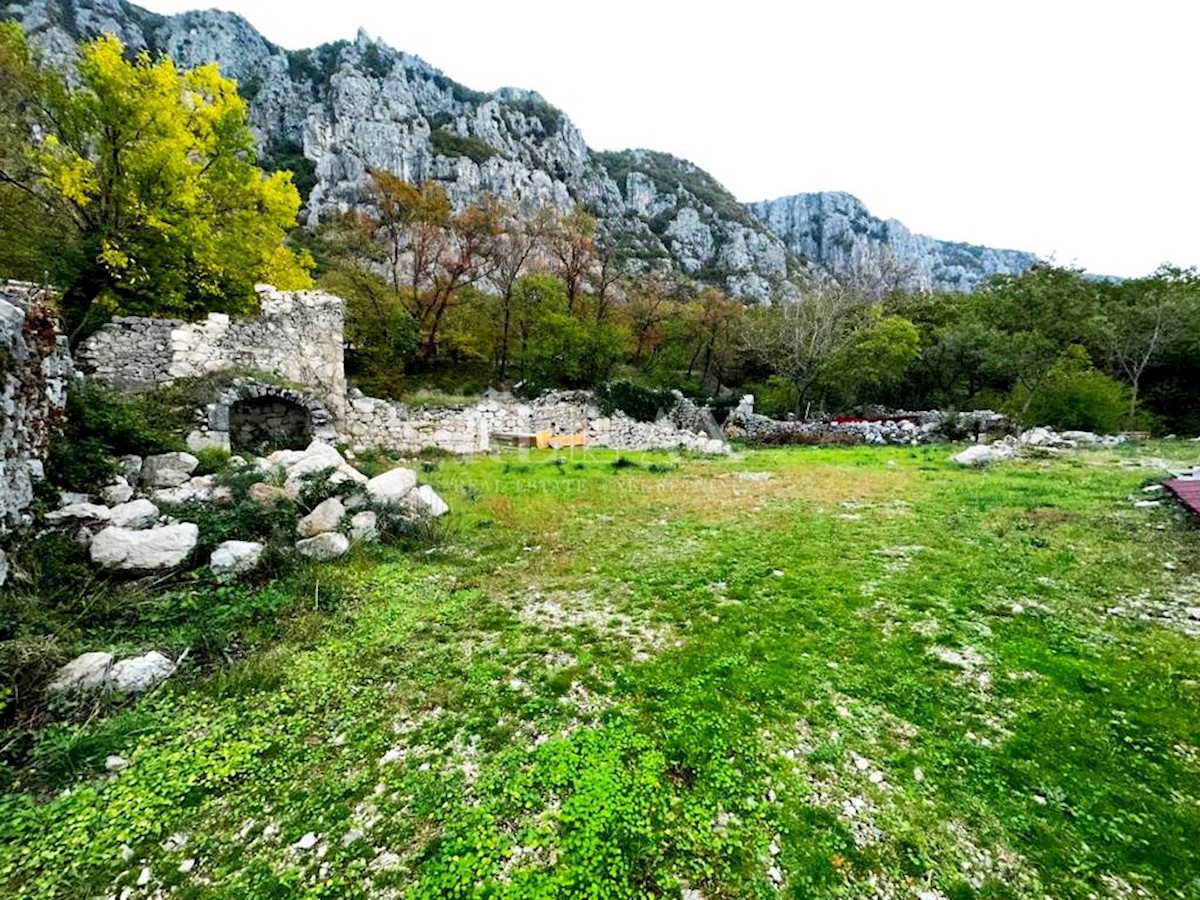 Pozemok Na predaj - PRIMORSKO-GORANSKA  VINODOLSKA OPĆINA 