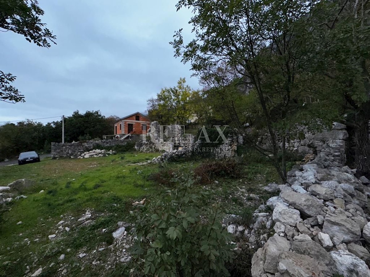 Pozemok Na predaj - PRIMORSKO-GORANSKA  VINODOLSKA OPĆINA 