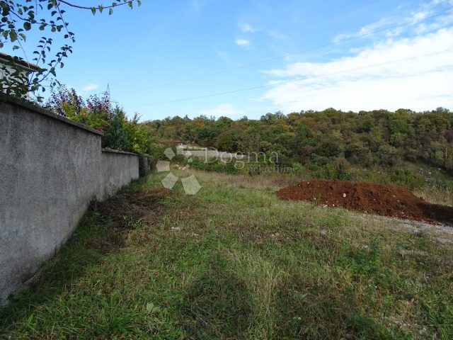 Land for sale 1093 m² – Zamet