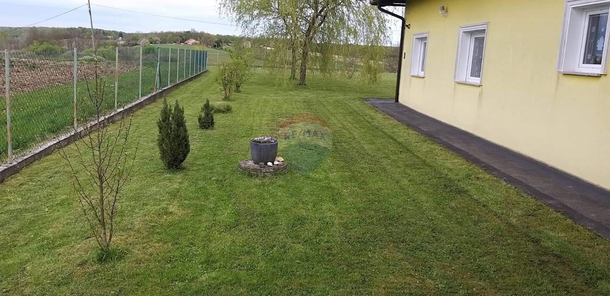 Maison À vendre - ZAGREBAČKA  PISAROVINA 