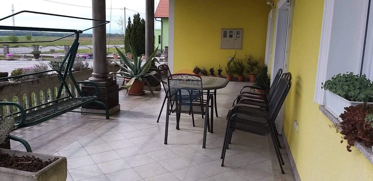 Maison À vendre - ZAGREBAČKA  PISAROVINA 