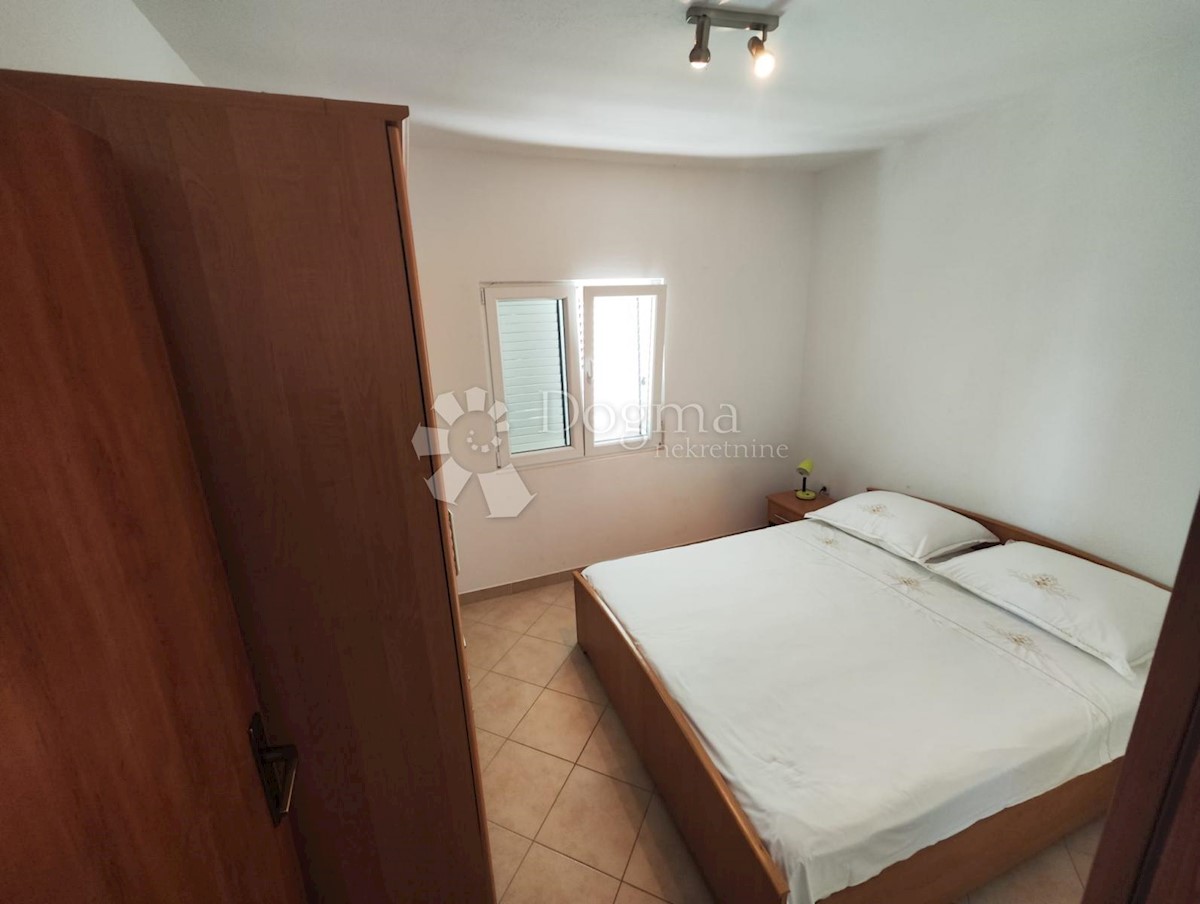 House For sale - ŠIBENSKO-KNINSKA  ROGOZNICA 