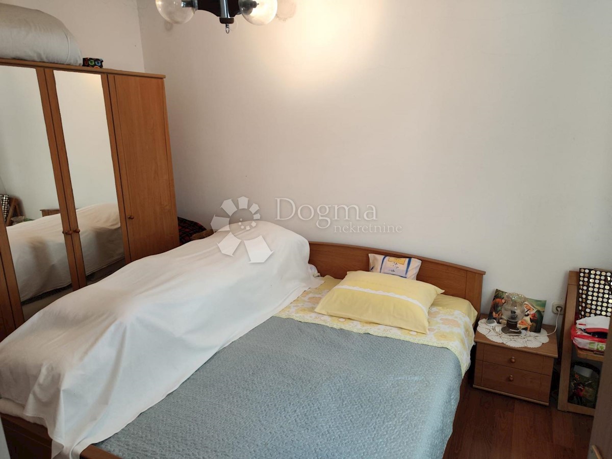 House For sale - ŠIBENSKO-KNINSKA  ROGOZNICA 