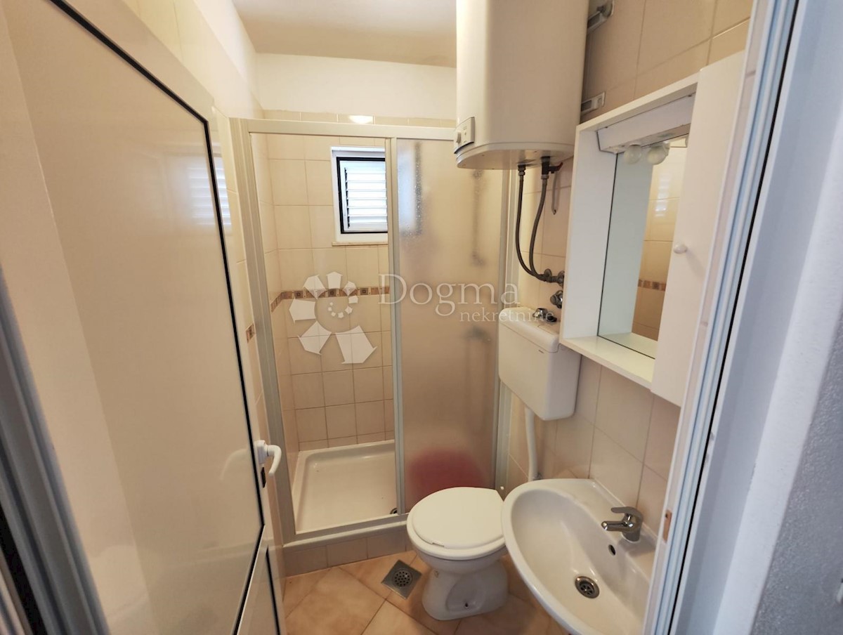 House For sale - ŠIBENSKO-KNINSKA  ROGOZNICA 