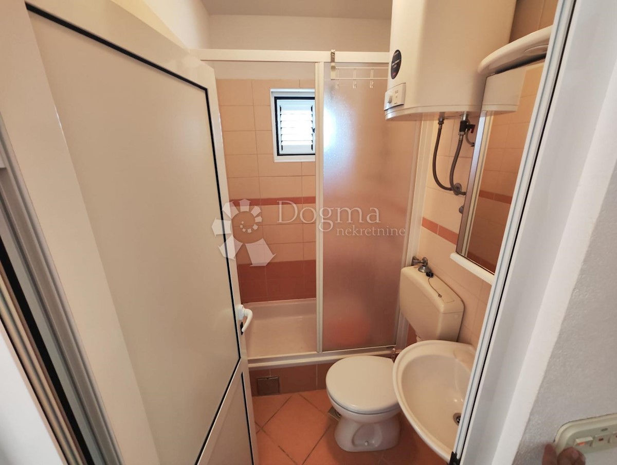 House For sale - ŠIBENSKO-KNINSKA  ROGOZNICA 