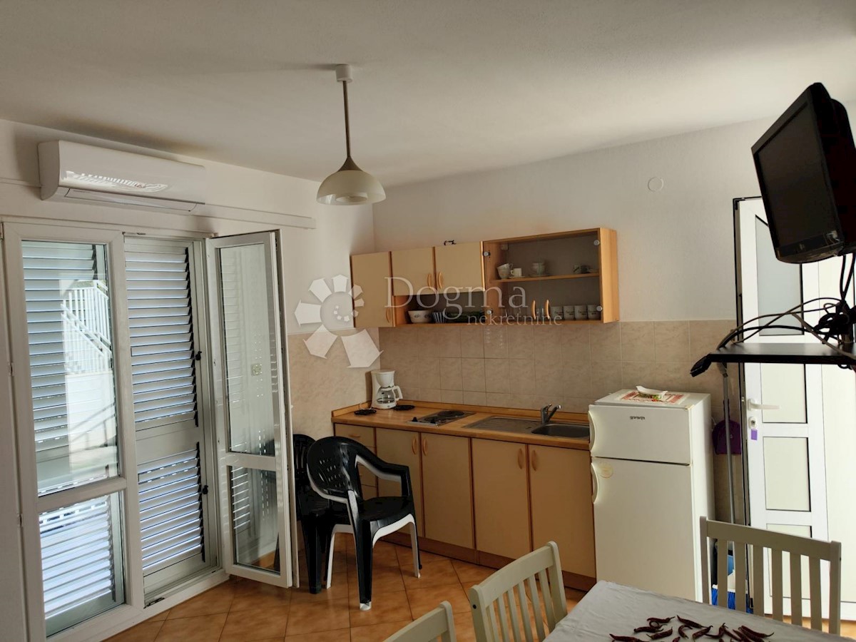 House For sale - ŠIBENSKO-KNINSKA  ROGOZNICA 