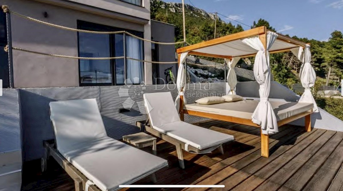 Haus Zu verkaufen - SPLITSKO-DALMATINSKA  KAŠTELA 
