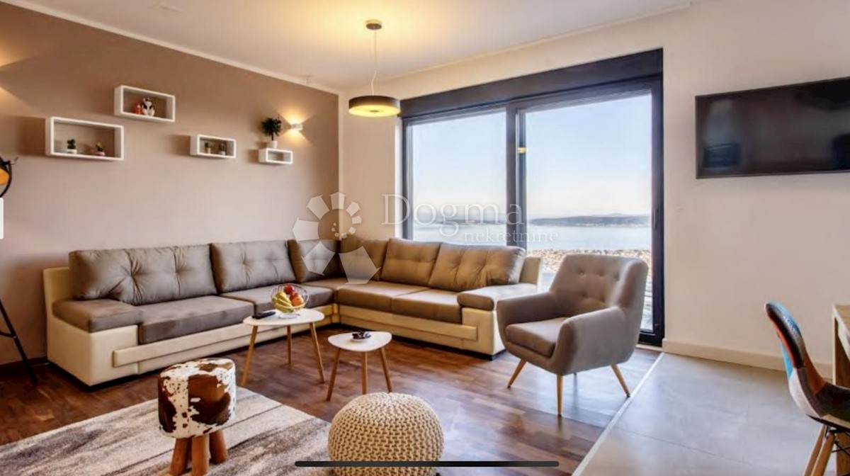 Haus Zu verkaufen - SPLITSKO-DALMATINSKA  KAŠTELA 