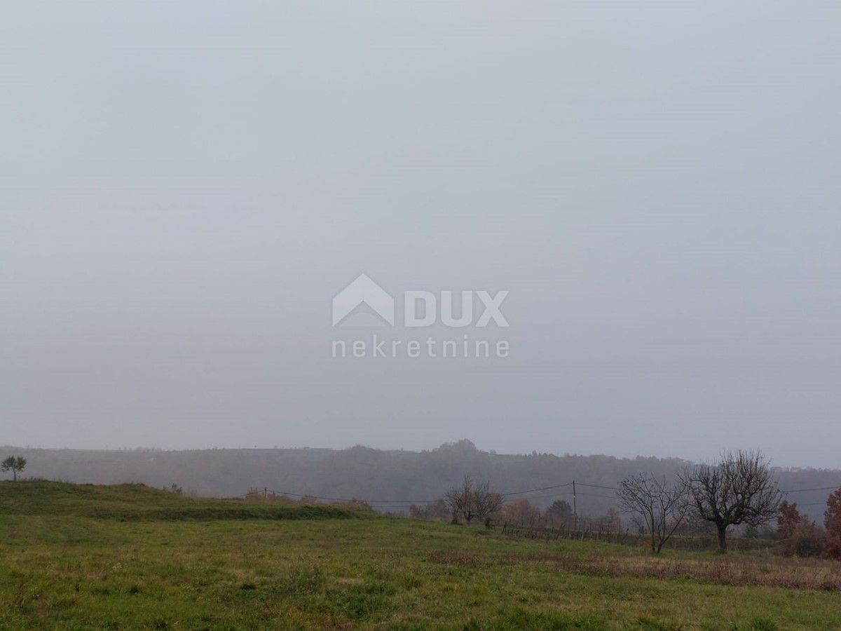 Działka Na sprzedaż - ISTARSKA  Motovun