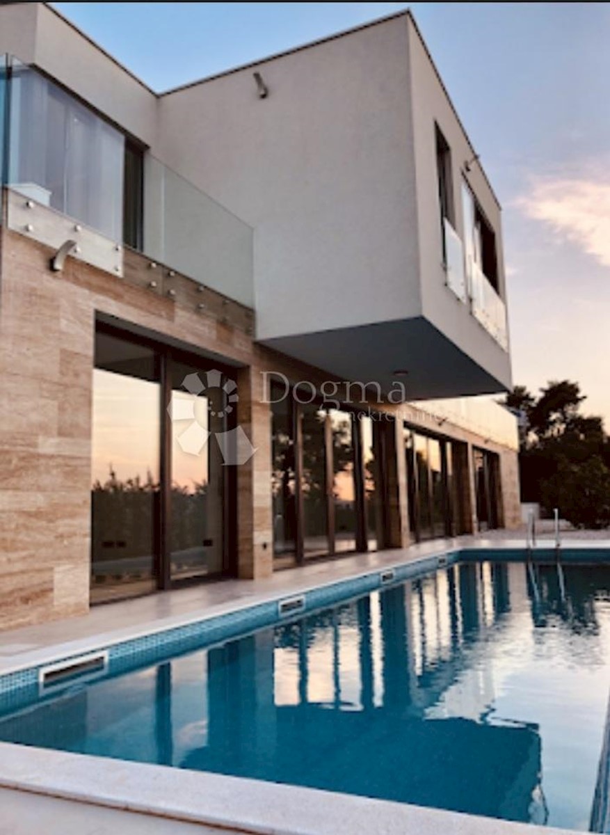 Maison À vendre - SPLITSKO-DALMATINSKA  Čiovo