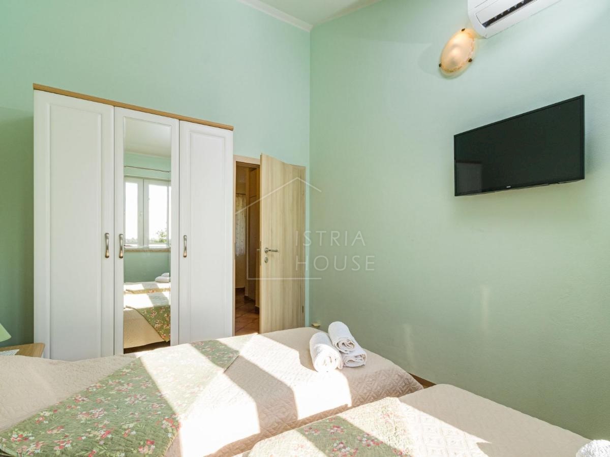 Haus Zu verkaufen - ISTARSKA  POREČ 