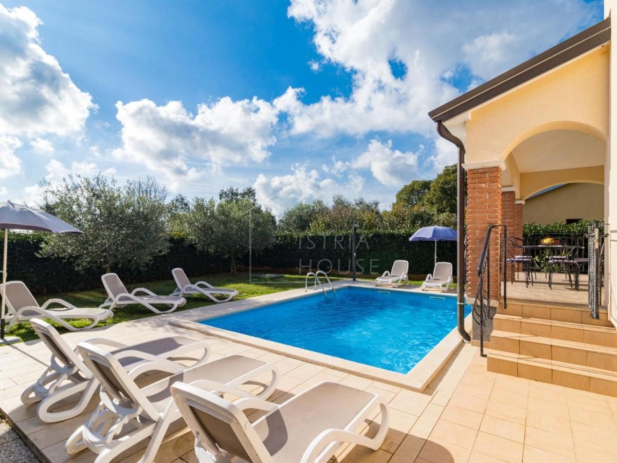 Haus Zu verkaufen - ISTARSKA  POREČ 