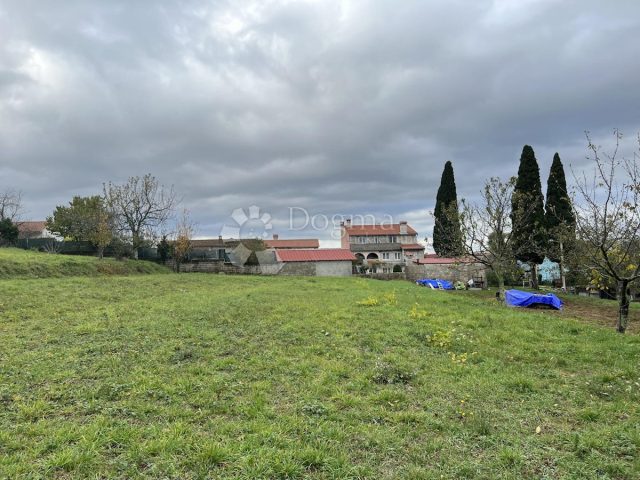 Pozemek na prodej 1802 m² – Rakotule