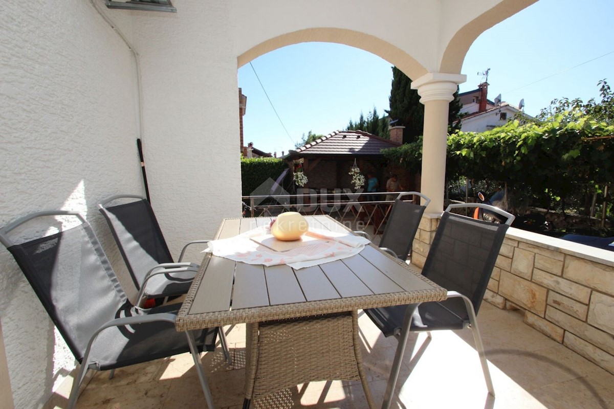 Haus Zu verkaufen - ISTARSKA  POREČ 