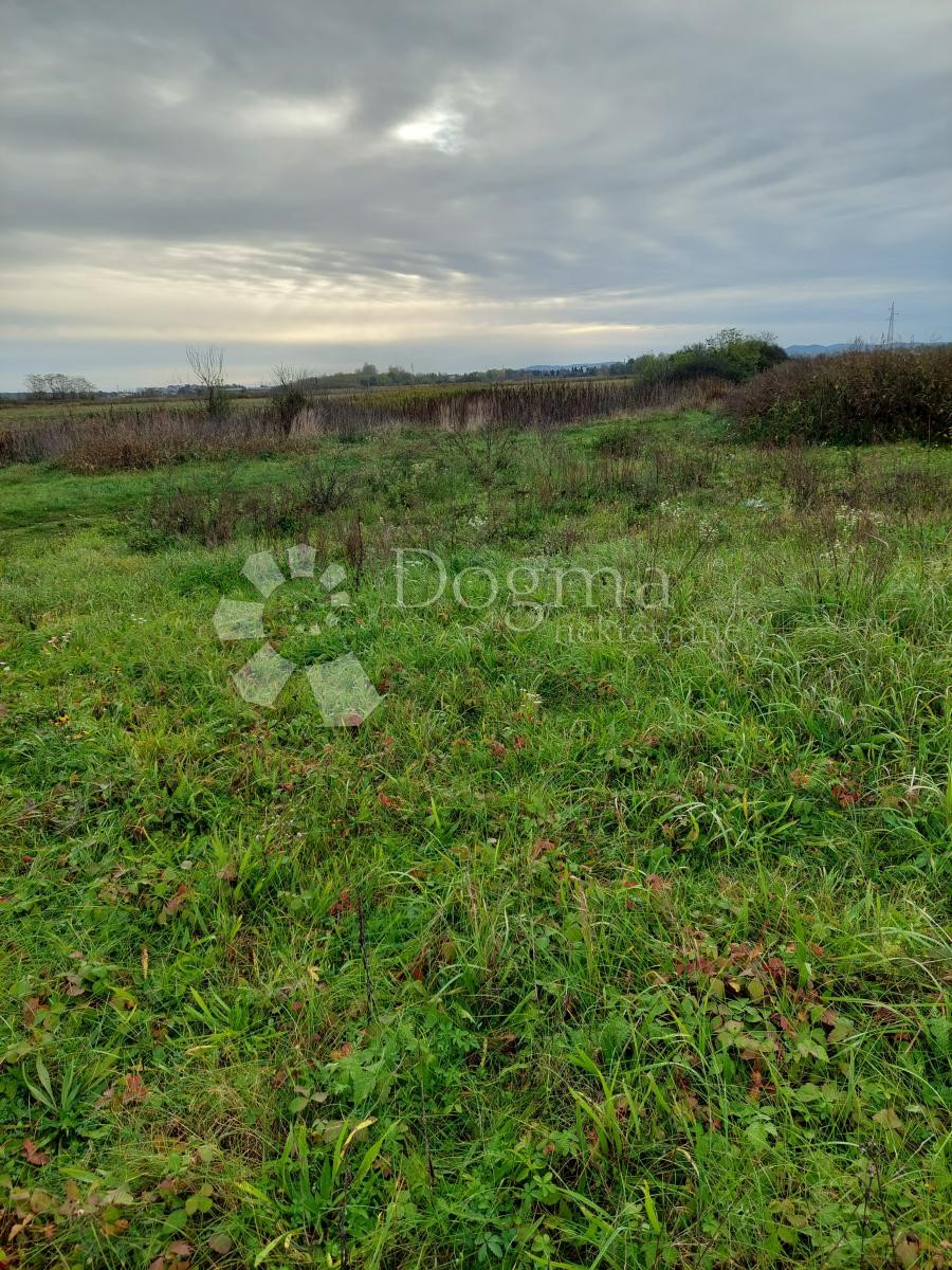 Zemljište Na prodaju - VARAŽDINSKA  VARAŽDIN 