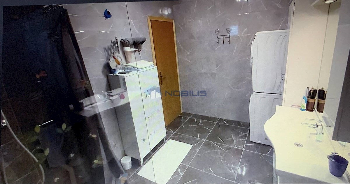 Apartment Zu verkaufen - SPLITSKO-DALMATINSKA  OMIŠ 