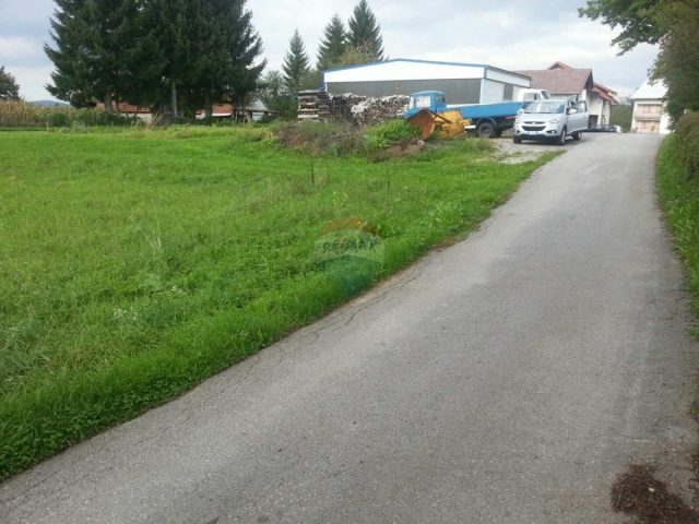 Terrain à vendre 1090 m² – Oštarije