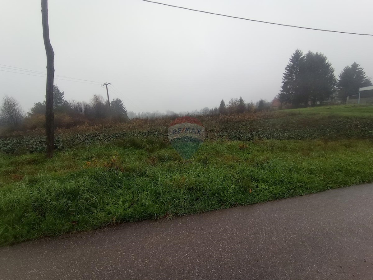 Parcela Naprodaj - KARLOVAČKA  Josipdol
