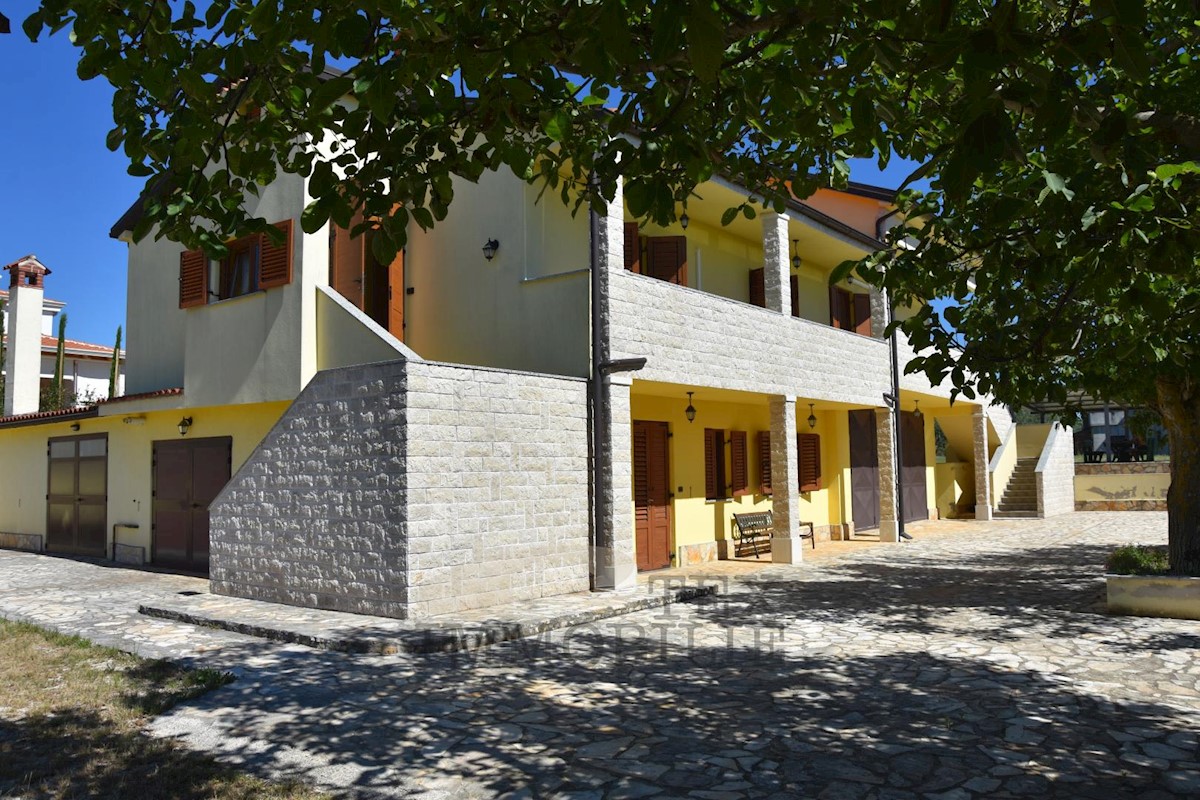 Casa In vendita - ISTARSKA  POREČ 