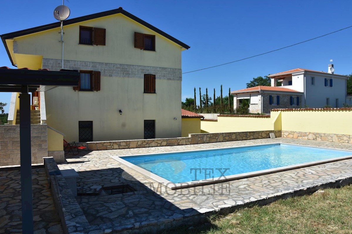 Casa In vendita - ISTARSKA  POREČ 