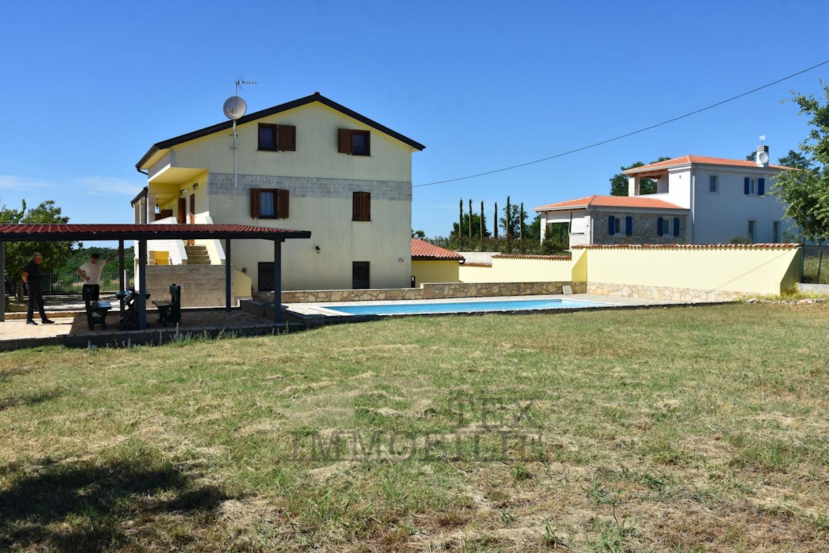 Casa In vendita - ISTARSKA  POREČ 
