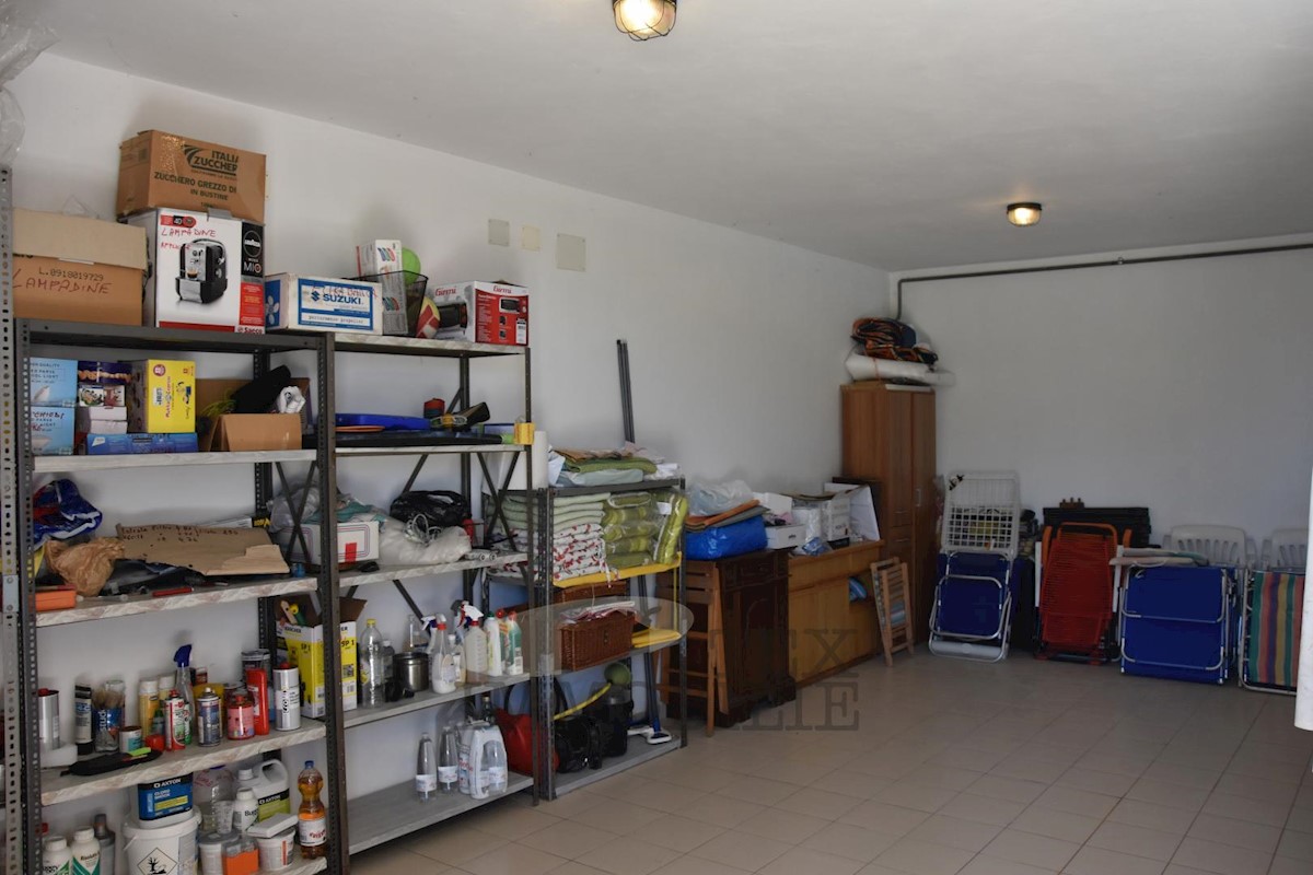 Casa In vendita - ISTARSKA  POREČ 