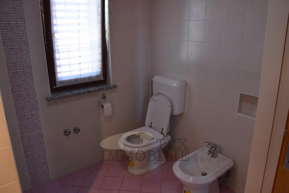 Casa In vendita - ISTARSKA  POREČ 