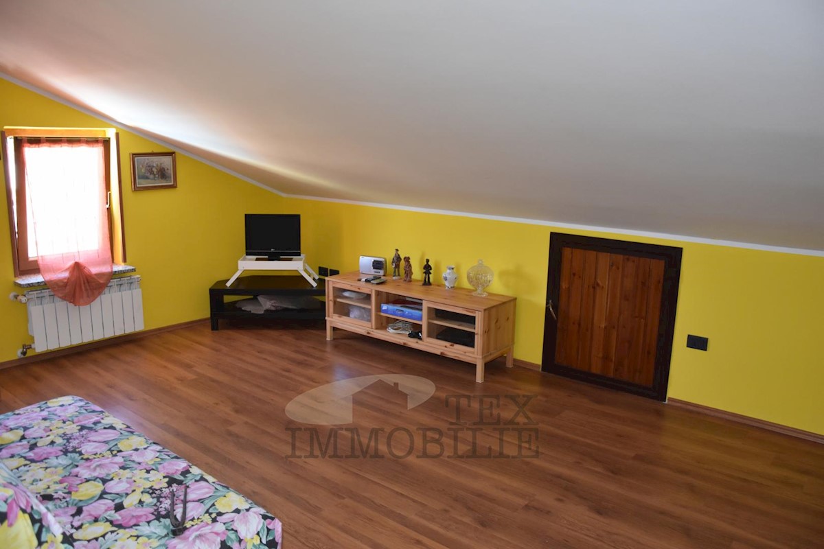 Casa In vendita - ISTARSKA  POREČ 
