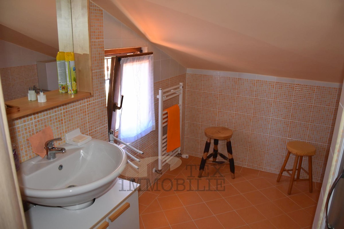 Casa In vendita - ISTARSKA  POREČ 