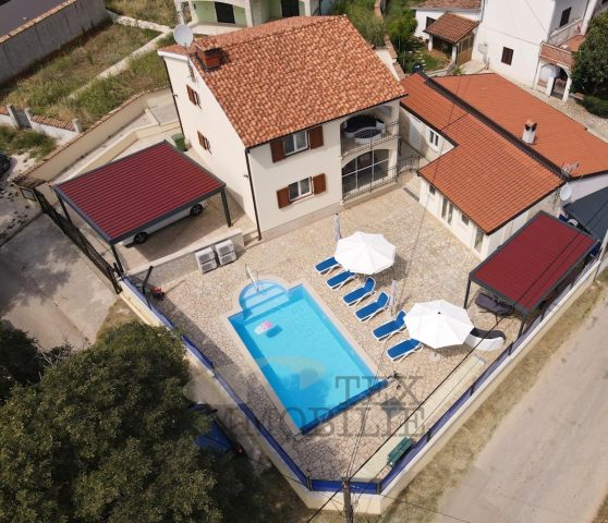 Maison à vendre 193 m² – Poreč