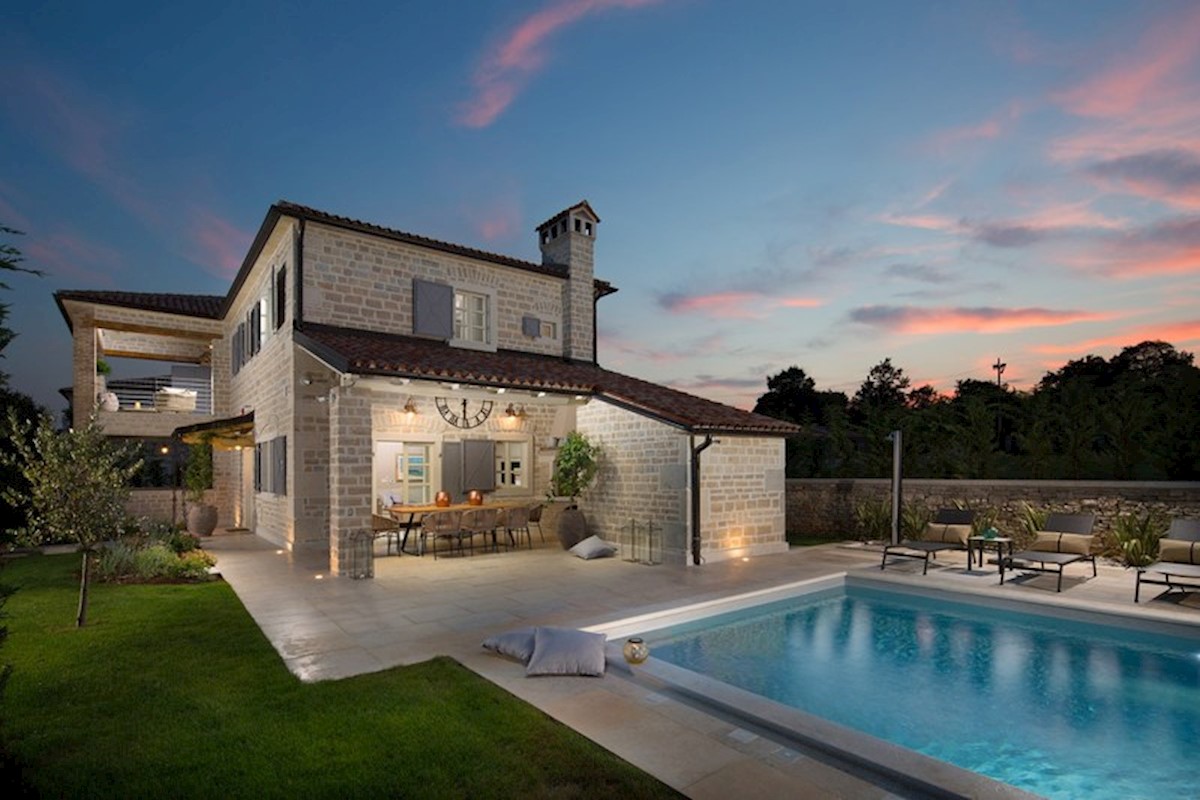 Haus Zu verkaufen - ISTARSKA  POREČ 
