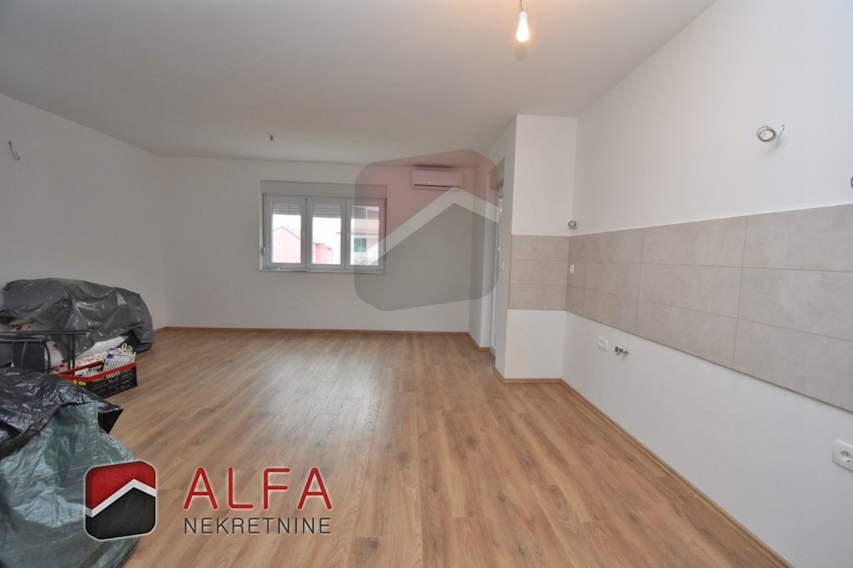 Apartment Zu verkaufen - ŠIBENSKO-KNINSKA  VODICE 