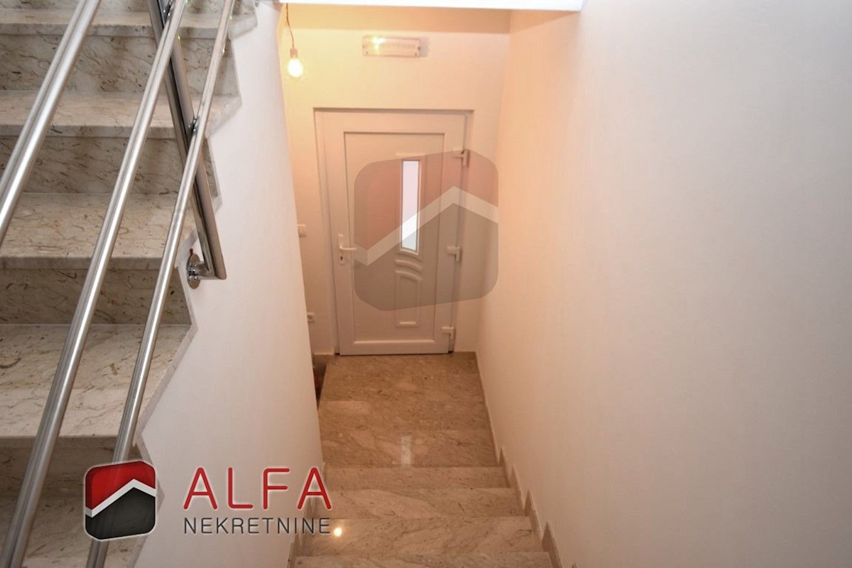 Apartment Zu verkaufen - ŠIBENSKO-KNINSKA  VODICE 