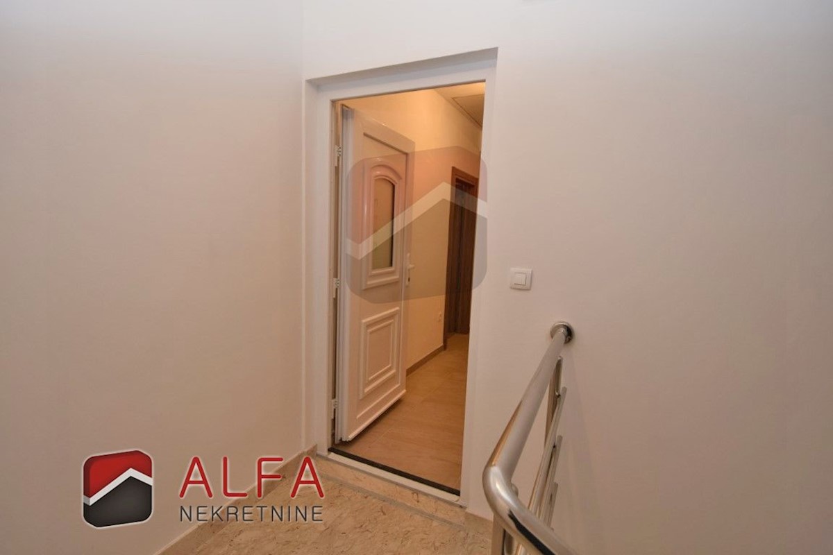 Apartment Zu verkaufen - ŠIBENSKO-KNINSKA  VODICE 