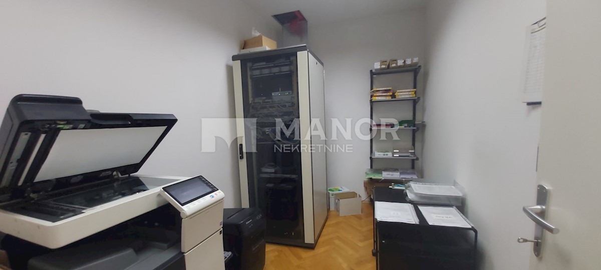 Business premises For sale - PRIMORSKO-GORANSKA  RIJEKA 